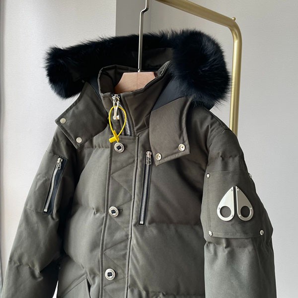 関税負担なし☆ムースナックルズ 3Q JACKET 偽物 ダウンジャケット moa32085